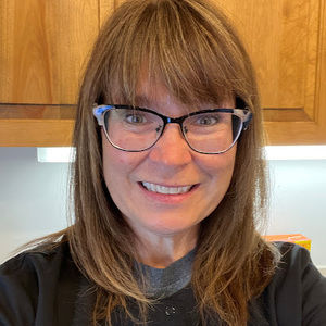 Meet your Posher, Brenda